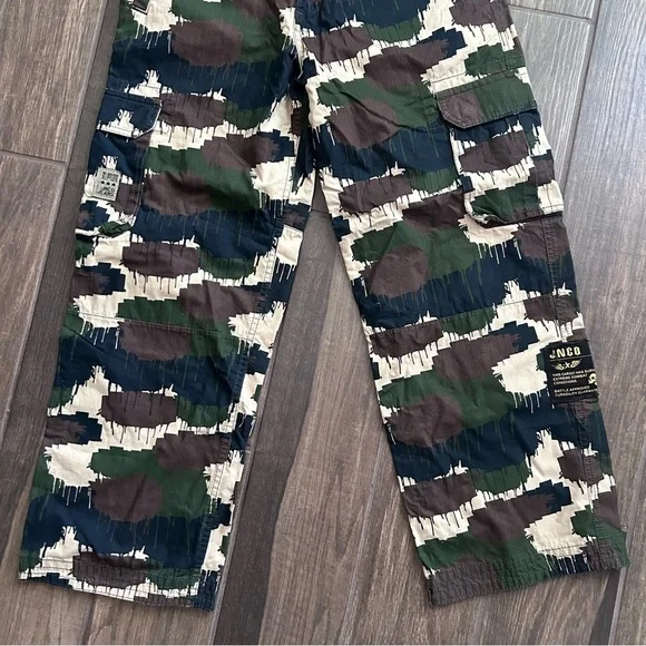 JNCO Men’s Camo Print L.A. Unit Skull Embossed Cargo Pants Sz 30 - Picture 2 of 13